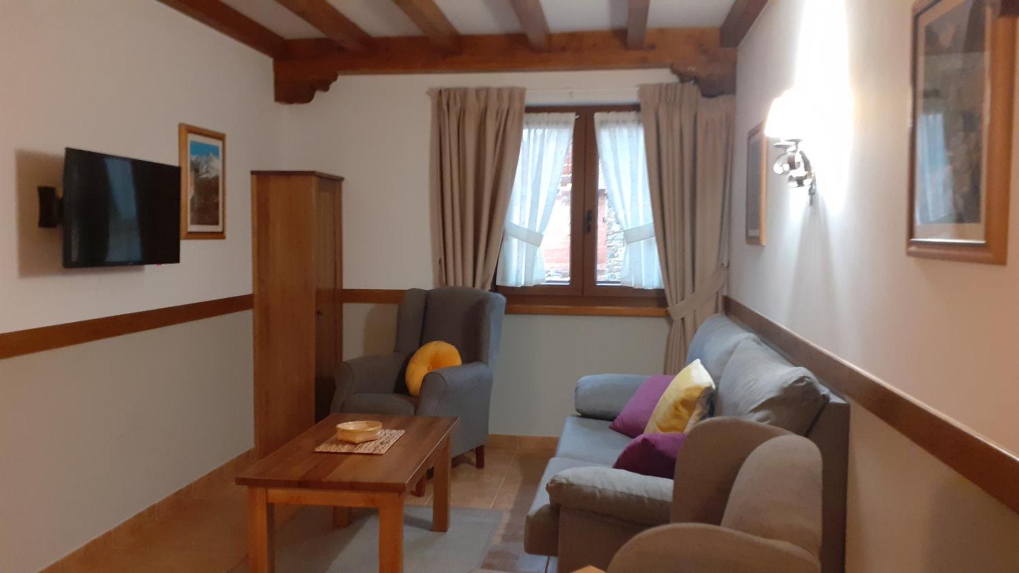 Apartamentos El Haya コスガヤ エクステリア 写真